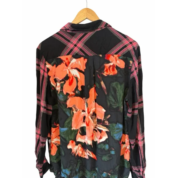 Guess Los Angeles Plaid Floral Blouse Womens XL Black Pink Button Down - Picture 5 of 10